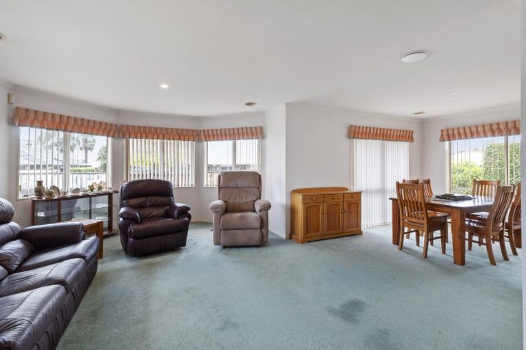 Photo of property in 4 Maahutaupeke Place, St Andrews, Hamilton, 3200