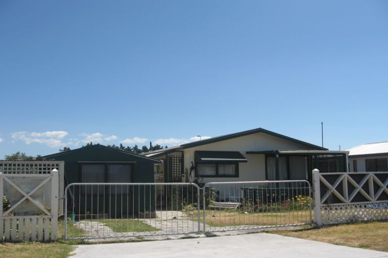 Photo of property in 384 Pukehina Parade, Pukehina, Te Puke, 3189