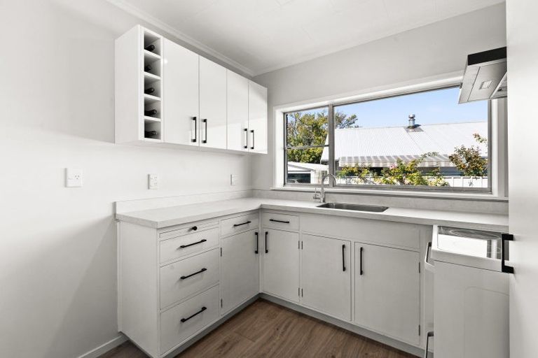 Photo of property in 16c King Street, Taradale, Napier, 4112