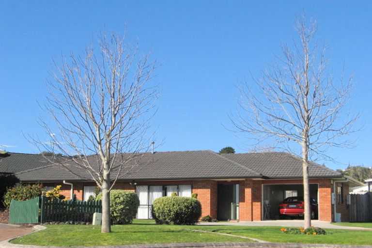 Photo of property in 55 Carisbrook Crescent, Papakura, 2110