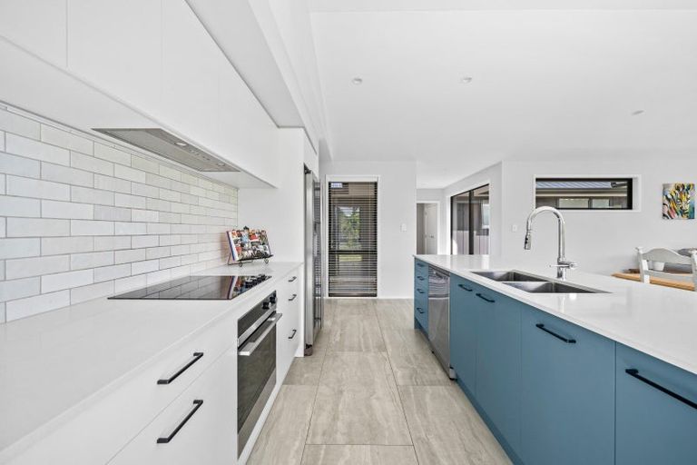 Photo of property in 2 William Gilbert Drive, Mangawhai, 0505