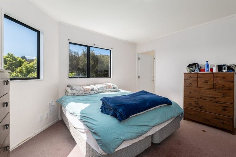 Photo of property in 2 Cromarty Place, Papakowhai, Porirua, 5024