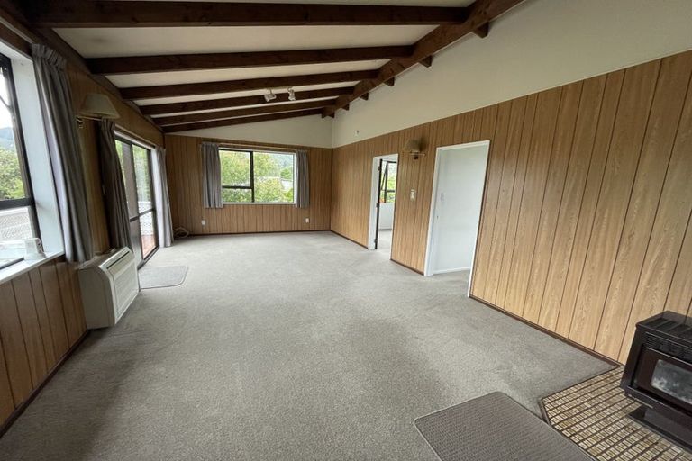 Photo of property in 10 Huia Street, Waikawa, Picton, 7220