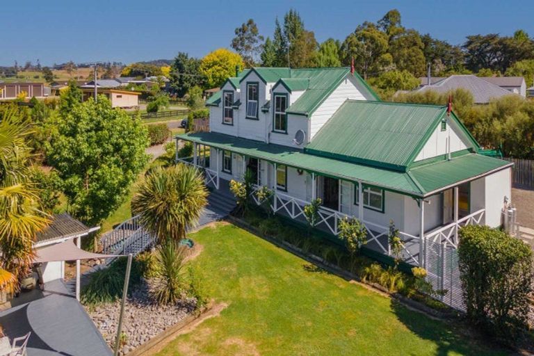 Photo of property in Dippers Halll, 28 Bell Street, Otane, 4202