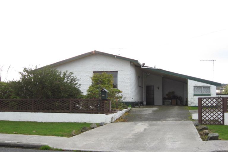 Photo of property in 35 Saint Catherine Street, Kaitangata, 9210