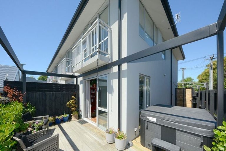 Photo of property in 12 Barrington Street, Somerfield, Christchurch, 8024