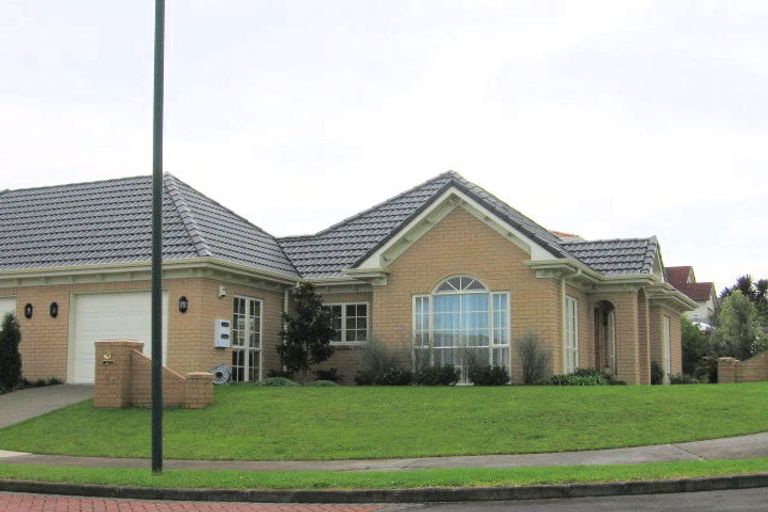 Photo of property in 1 Dromora Close, Dannemora, Auckland, 2016