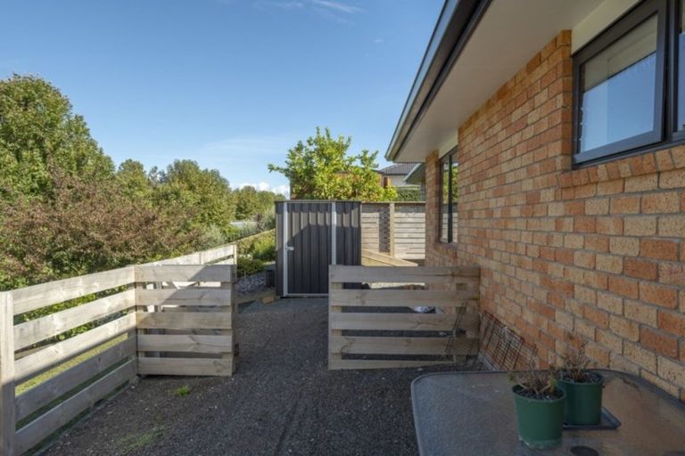 Photo of property in 16 Lynley Park Drive, Omokoroa, 3114