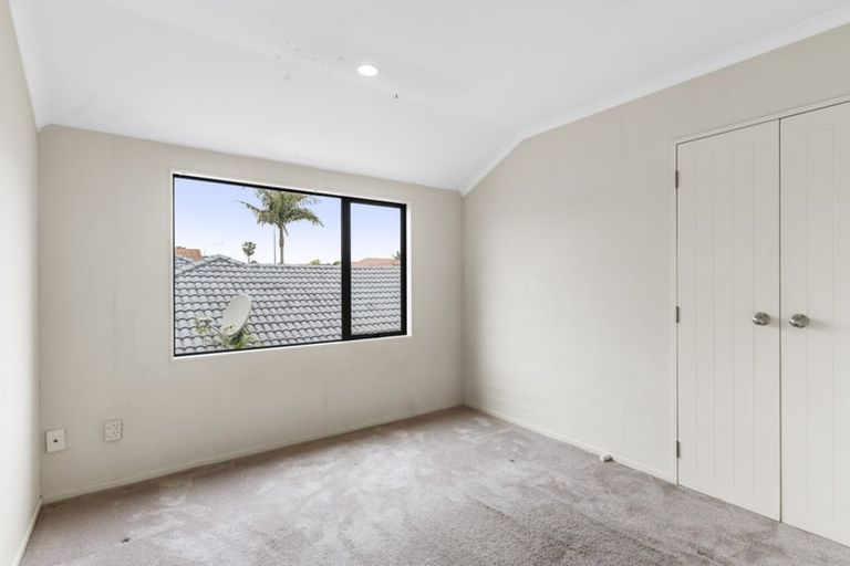 Photo of property in 73 Meadowland Drive, Somerville, Auckland, 2014