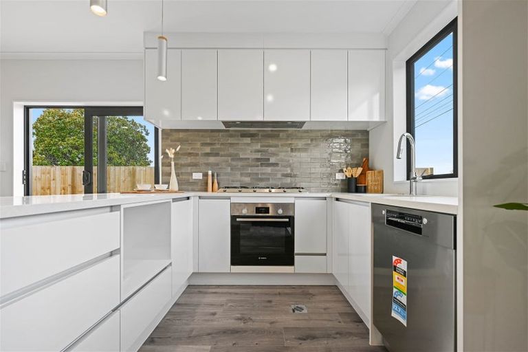 Photo of property in 1/37 Mansel Avenue, Hillcrest, Hamilton, 3216