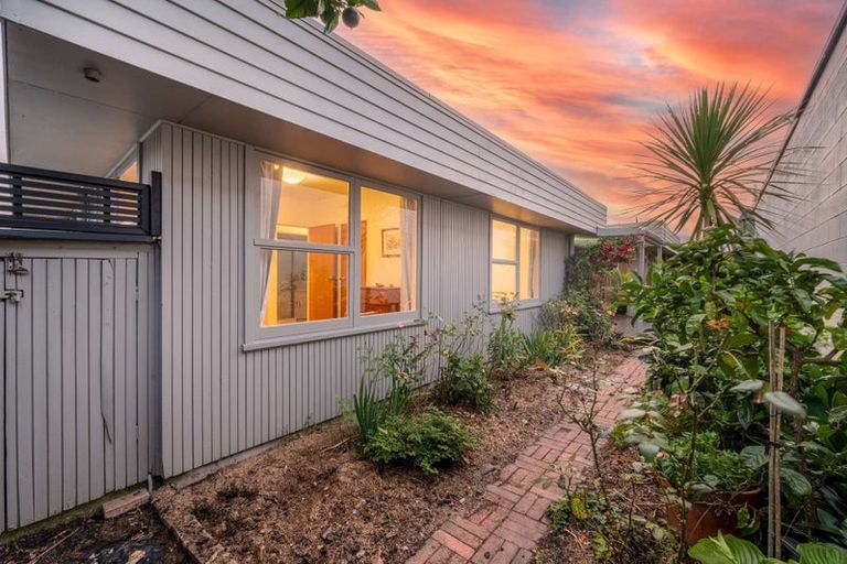 Photo of property in 2/310 Bucklands Beach Road, Bucklands Beach, Auckland, 2012