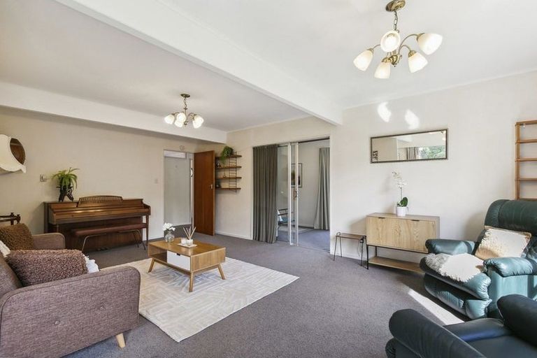 Photo of property in 8 Halswater Drive, Churton Park, Wellington, 6037