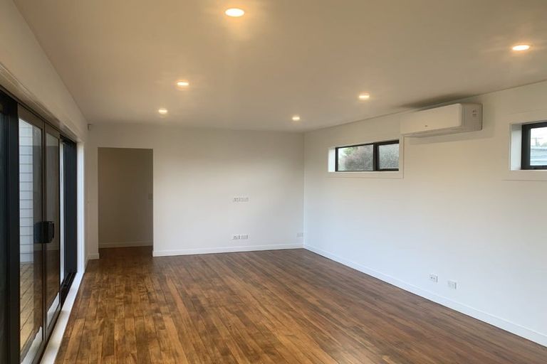 Photo of property in 15 Kirk Street, Otaki, 5512