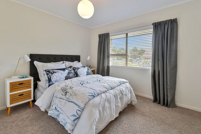 Photo of property in 10 Dalkeith Place, Opaheke, Papakura, 2113