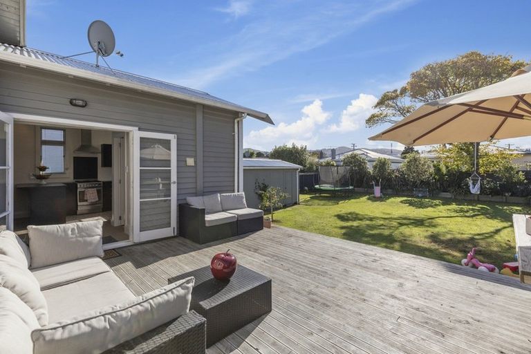 Photo of property in 13 Waikare Avenue, Waiwhetu, Lower Hutt, 5010