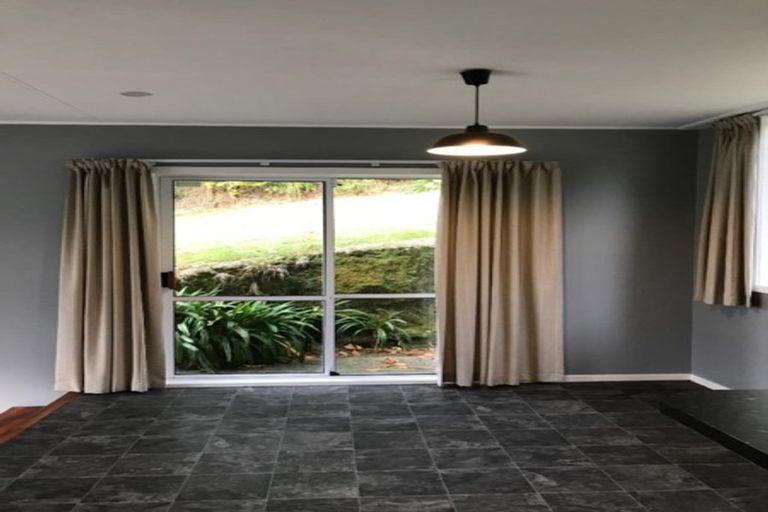 Photo of property in 14a Hawthorn Crescent, Stokes Valley, Lower Hutt, 5019