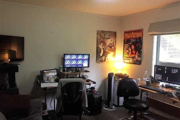 Photo of property in 60a Croydon Street, Karori, Wellington, 6012