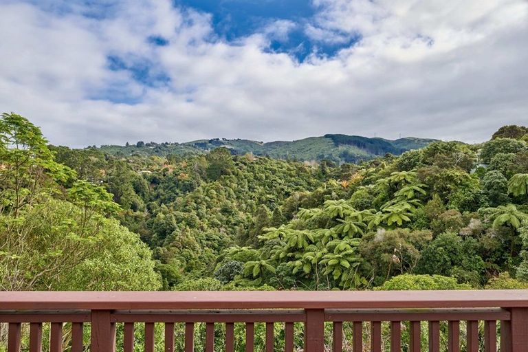 Photo of property in 10 Vista Grove, Kelson, Lower Hutt, 5010