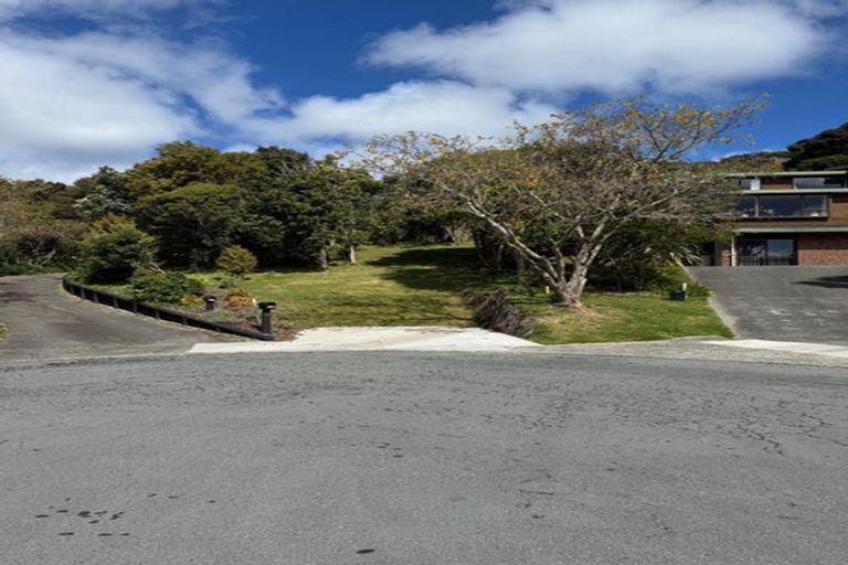 Photo of property in 9a Furneaux Grove, Whitby, Porirua, 5024