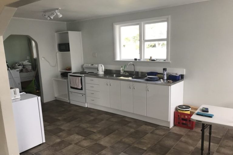 Photo of property in 90 Holland Road, Fairfield, Hamilton, 3214