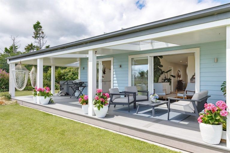 Photo of property in 134 Snodgrass Road, Westport, 7892