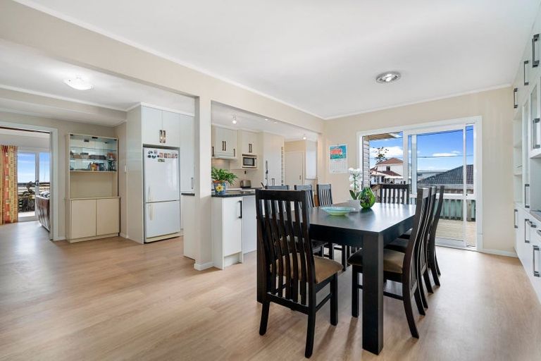 Photo of property in 75 Royal Road, Massey, Auckland, 0614