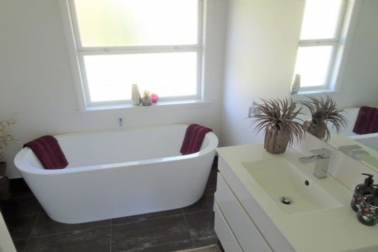 Photo of property in 11 Wilson Crescent, Karoro, Greymouth, 7805