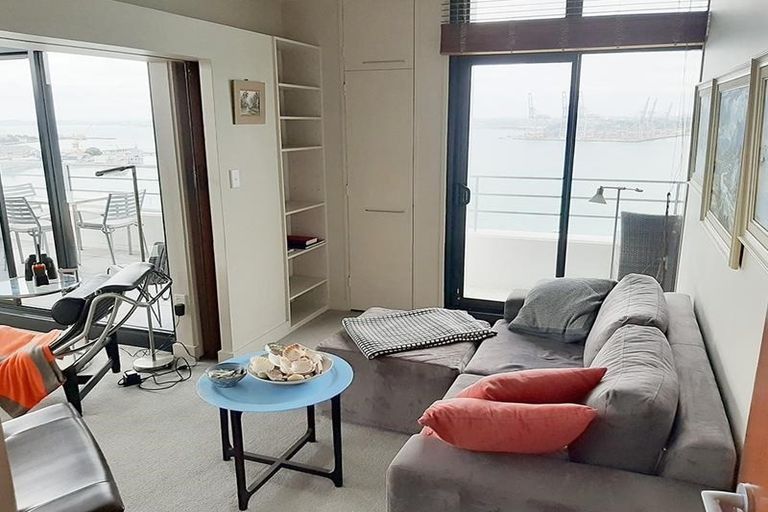 Photo of property in 38/45 Stanley Point Road, Stanley Point, Auckland, 0624