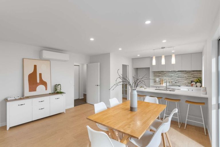 Photo of property in 18 Harry Manship Crescent, Halswell, Christchurch, 8025