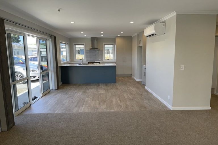 Photo of property in 77a Meeanee Road, Taradale, Napier, 4112