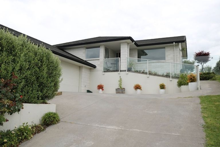 Photo of property in 8 Oak Ridge Drive, Te Awamutu, 3800