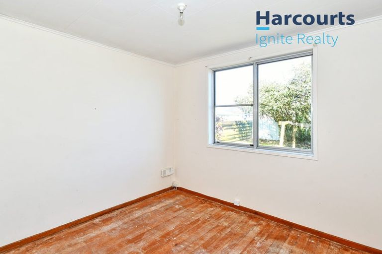 Photo of property in 255 Robertson Road, Mangere East, Auckland, 2024