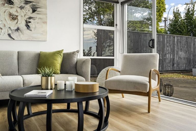 Photo of property in 349 Royal Road, Massey, Auckland, 0614