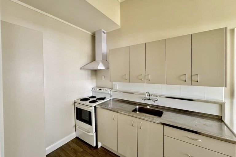 Photo of property in 16 Ada Street, Hokowhitu, Palmerston North, 4410