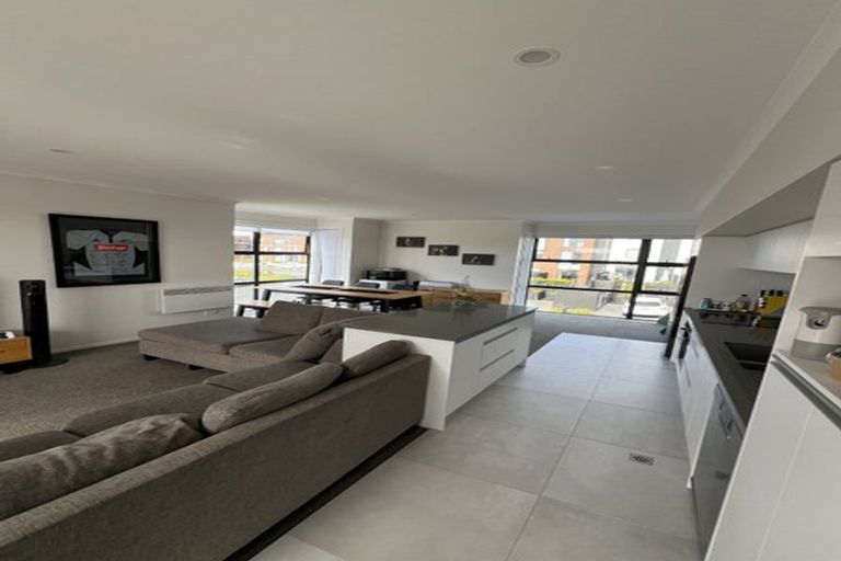 Photo of property in 32 Raranga Lane, Hobsonville, Auckland, 0616