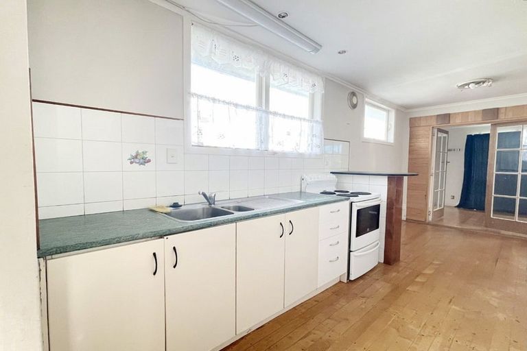 Photo of property in 231 Swanson Road, Henderson, Auckland, 0610