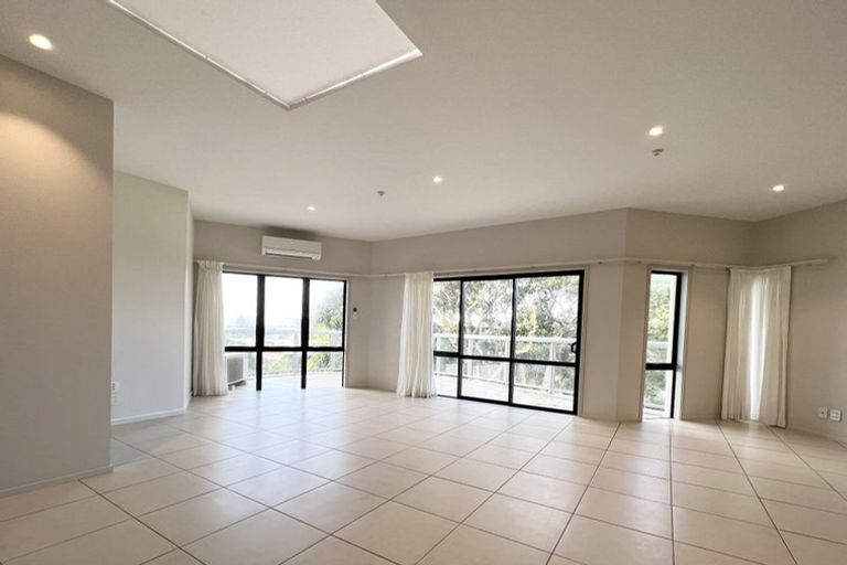 Photo of property in 26/4e Collins Street, Takapuna, Auckland, 0622