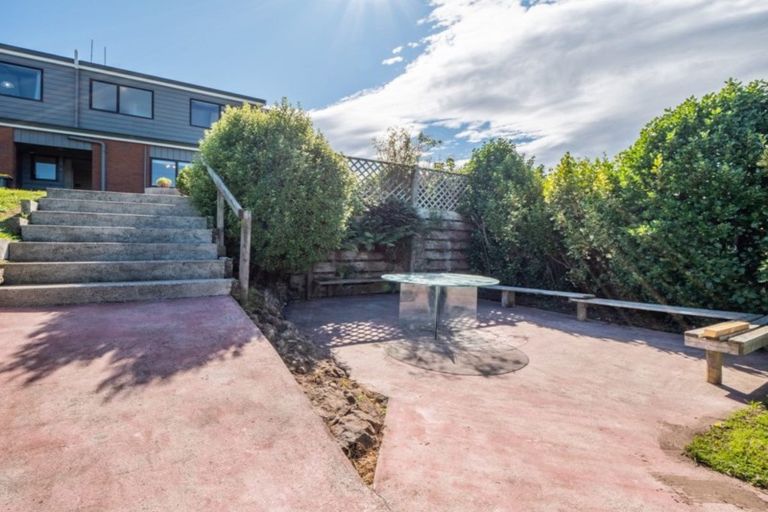 Photo of property in 326 Highcliff Road, Highcliff, Dunedin, 9013