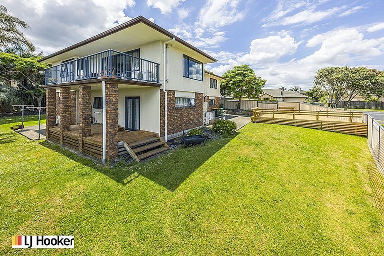 Photo of property in 200 Hill Road, The Gardens, Auckland, 2105