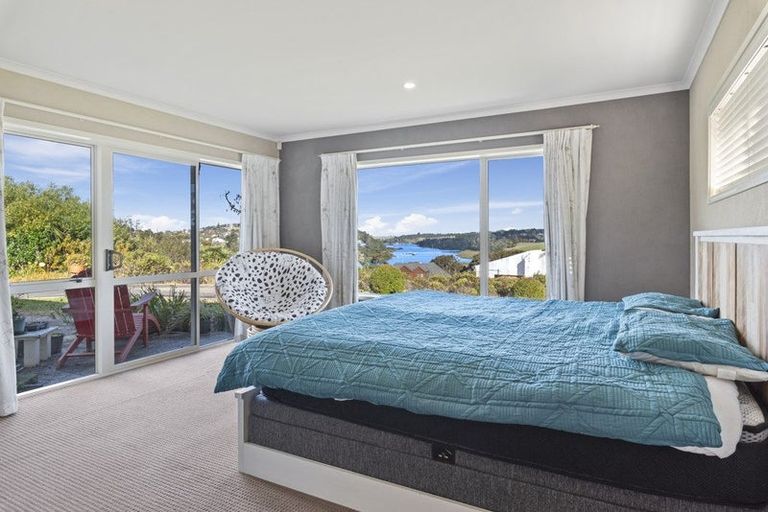Photo of property in 15 Matheson Road, Red Beach, 0932