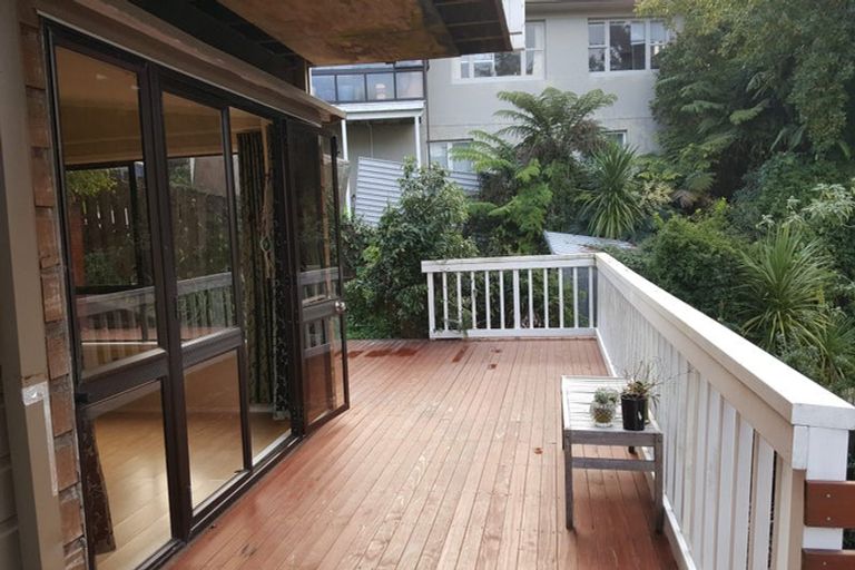 Photo of property in 45 Agincourt Street, Glenfield, Auckland, 0629