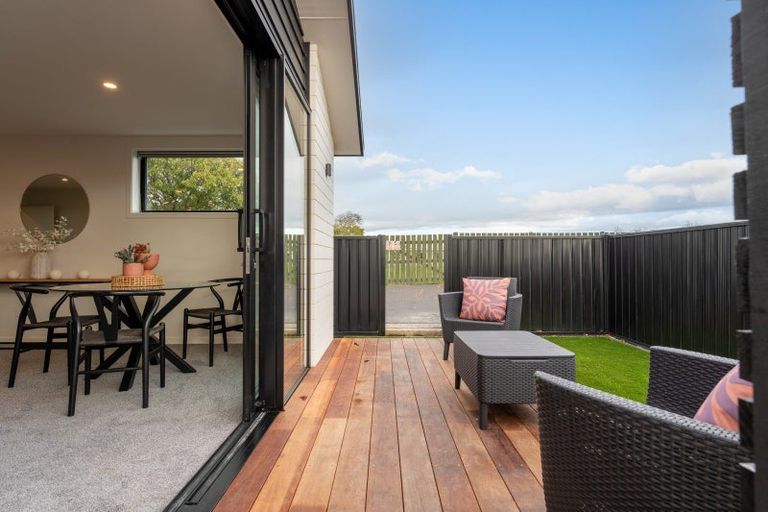 Photo of property in 2/8 Dryden Street, Stoke, Nelson, 7011