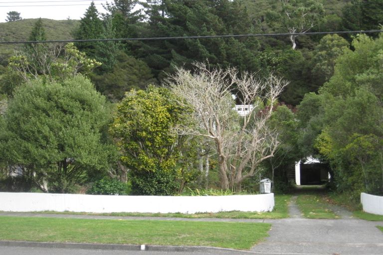 Photo of property in 28 Tawhai Street, Stokes Valley, Lower Hutt, 5019