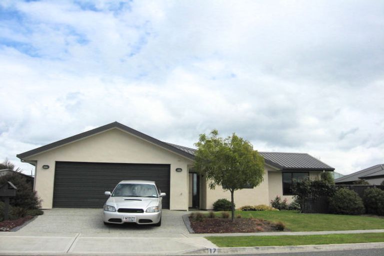Photo of property in 17 Monaco View, Stoke, Nelson, 7011