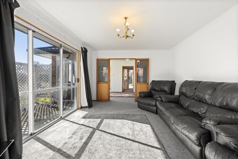 Photo of property in 28 Peebles Drive, Hei Hei, Christchurch, 8042