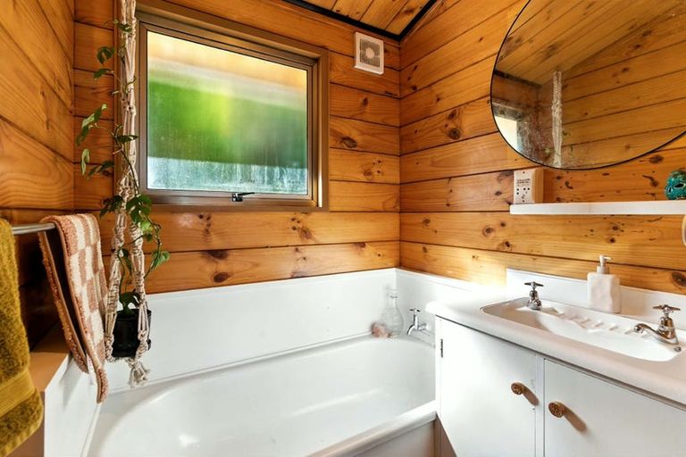 Photo of property in 12 Kotuku Street, Te Aroha, 3320