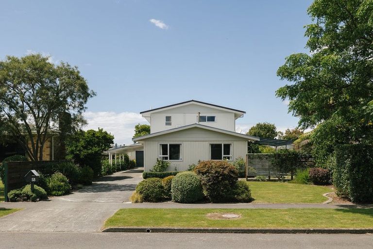 Photo of property in 53 Wikiriwhi Crescent, Awapuni, Palmerston North, 4412