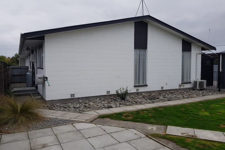 Photo of property in 28b East Belt, Rangiora, 7400