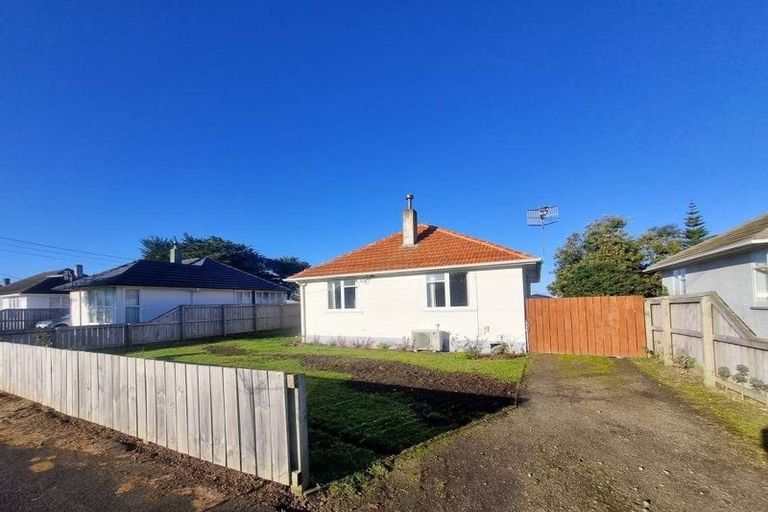 Photo of property in 25 Akatea Street, Gonville, Whanganui, 4501