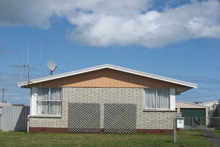 Photo of property in 50 Titoki Street, Castlecliff, Whanganui, 4501